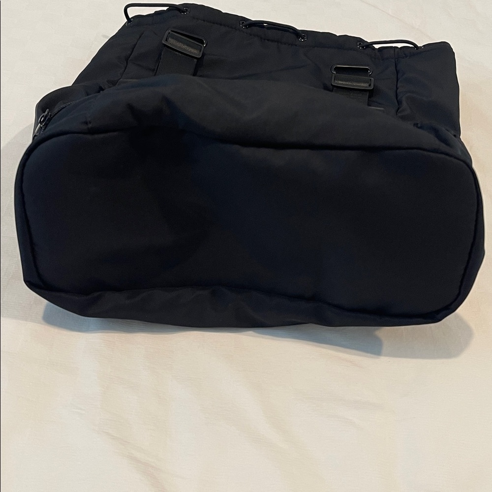 Beyond Yoga | Black backpack sport bag - Picture 10 of 16